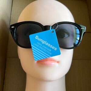 Round Club Sunglasses Black 100% UVA UVB Protection